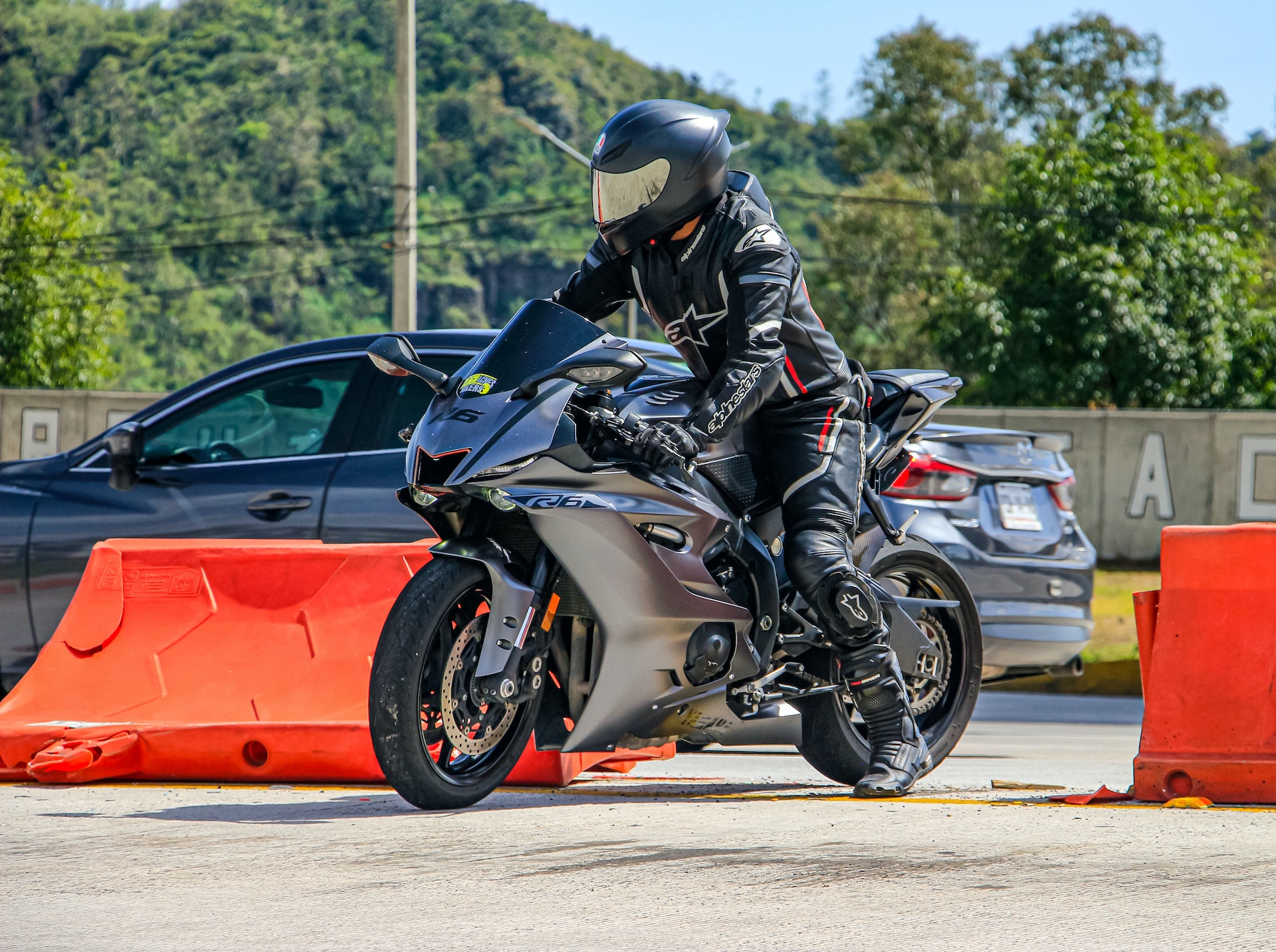 Como escolher o macacão de moto ideal para pilotar